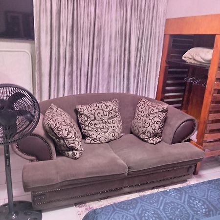 Perez Guest House سبيرنغز المظهر الخارجي الصورة
